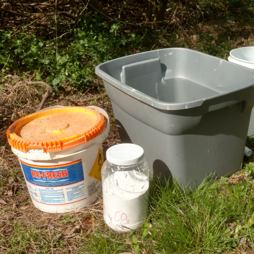 here's the ingredients: calcium hypochlorite pool chlorinating granules, sodium carbonate washing soda, water, and a a big mixing tub